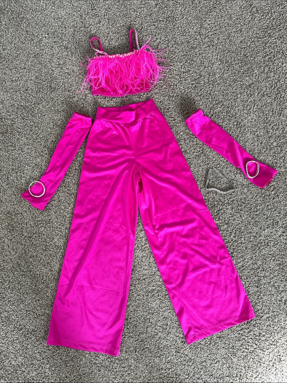 Kelle costumes magenta 3 piece & jewelry size CM